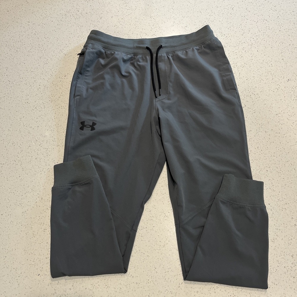 Under Armour Men's Gray Track Pants L Regular Woven Polyester Drawstring Pockets